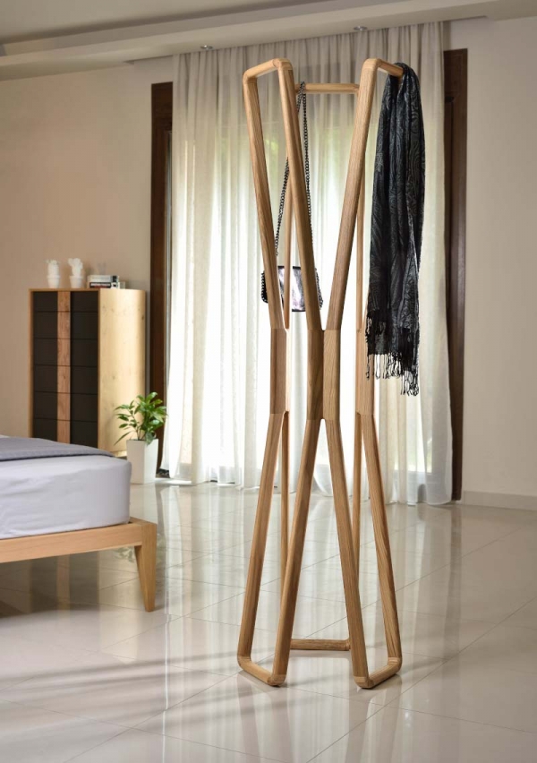 SIERRA COAT HANGER